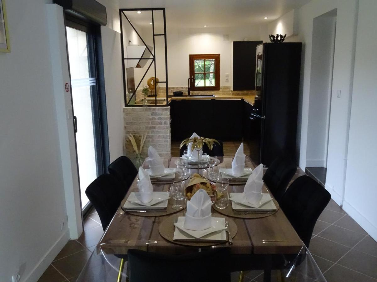 Le Clos De La Deesse La Ferté-Saint-Cyr 外观 照片